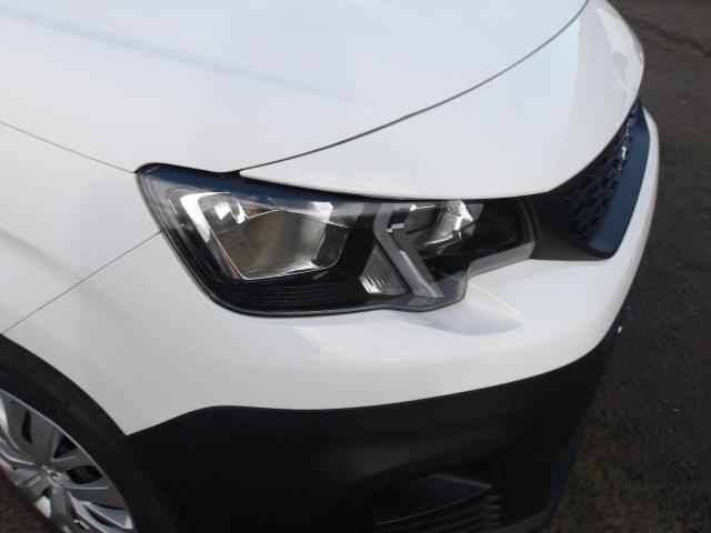 2020 Peugeot Partner 950 1.5 Bluehdi 100 Professional Van (NU70VWM) Image 13