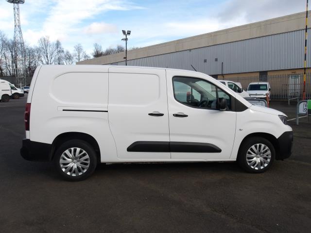 2020 Peugeot Partner 950 1.5 Bluehdi 100 Professional Van (NU70VWM) Image 8