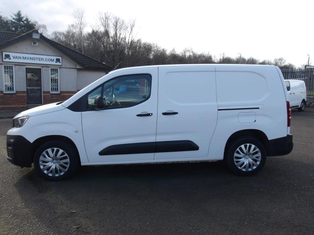 2020 Peugeot Partner 950 1.5 Bluehdi 100 Professional Van (NU70VWM) Image 4