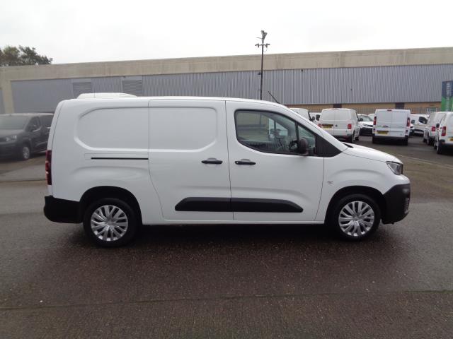 2020 Peugeot Partner 950 1.5 Bluehdi 100 Professional Van L2 (NU70VXF) Image 3