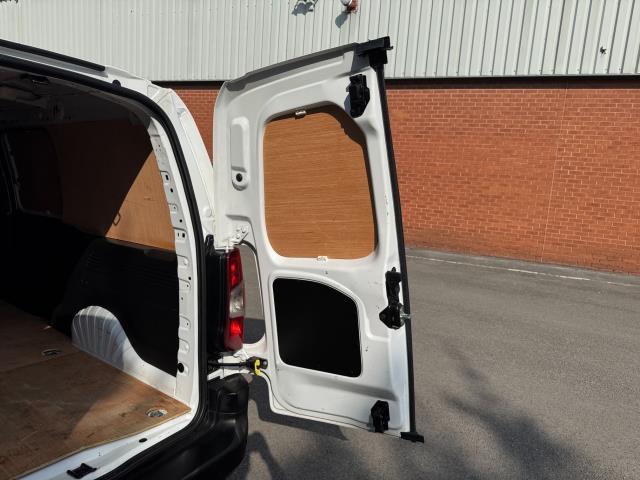 2020 Peugeot Partner 950 1.5 Bluehdi 100 LONG Professional Van (NU70VYL) Image 53