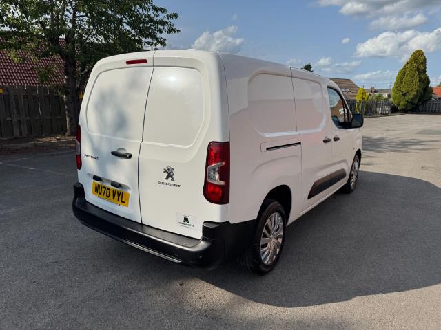 2020 Peugeot Partner 950 1.5 Bluehdi 100 LONG Professional Van (NU70VYL) Image 9