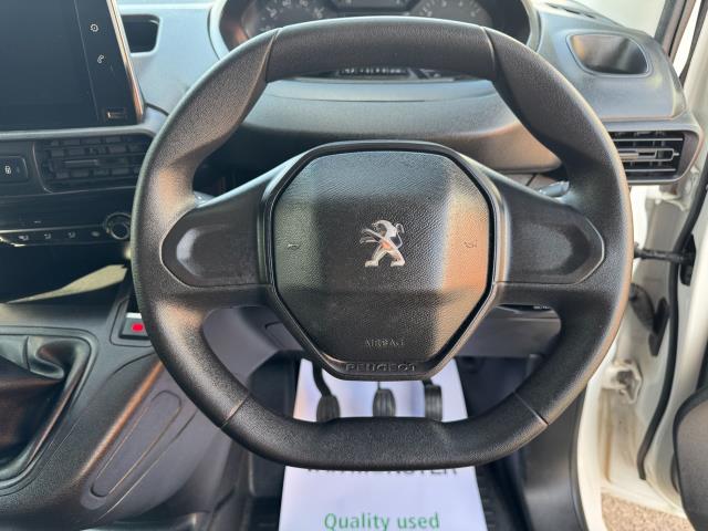 2020 Peugeot Partner 950 1.5 Bluehdi 100 LONG Professional Van (NU70VYL) Image 22