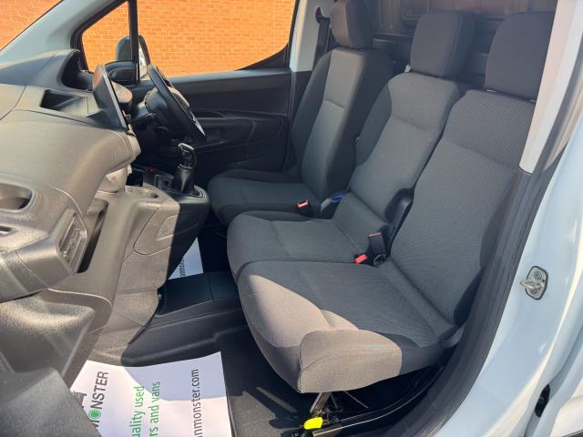 2020 Peugeot Partner 950 1.5 Bluehdi 100 LONG Professional Van (NU70VYL) Image 31