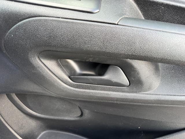 2020 Peugeot Partner L2 850 1.5 Bluehdi 100 Professional Crew Van EURO 6 (NU70WFM) Image 21