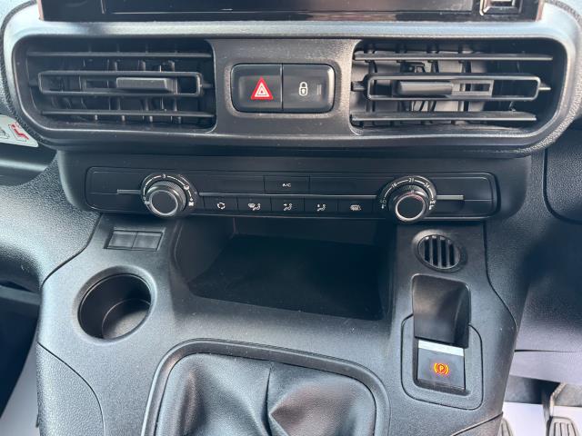 2020 Peugeot Partner L2 850 1.5 Bluehdi 100 Professional Crew Van EURO 6 (NU70WFM) Image 26