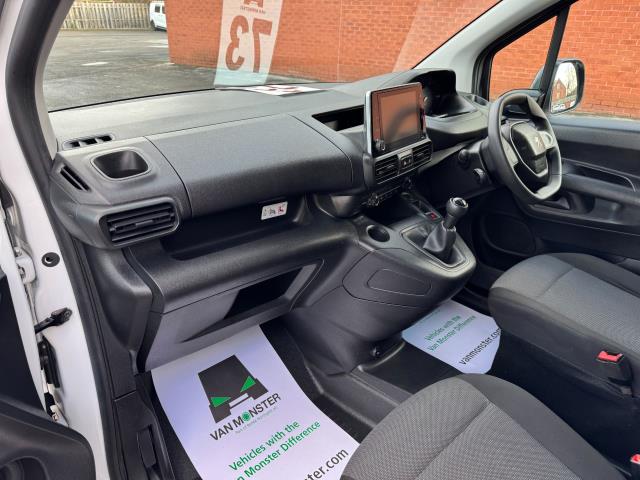 2020 Peugeot Partner L2 850 1.5 Bluehdi 100 Professional Crew Van EURO 6 (NU70WFM) Image 30