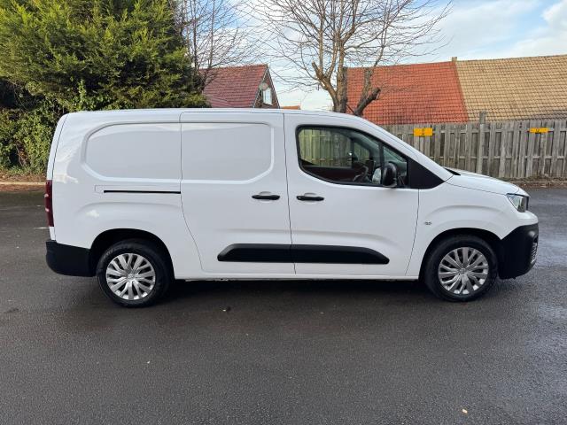 2020 Peugeot Partner L2 850 1.5 Bluehdi 100 Professional Crew Van EURO 6 (NU70WFM) Image 10