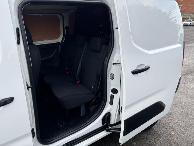 2020 Peugeot Partner L2 850 1.5 Bluehdi 100 Professional Crew Van EURO 6 (NU70WFM) Image 41