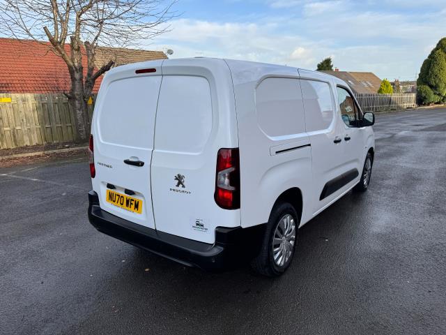 2020 Peugeot Partner L2 850 1.5 Bluehdi 100 Professional Crew Van EURO 6 (NU70WFM) Image 9