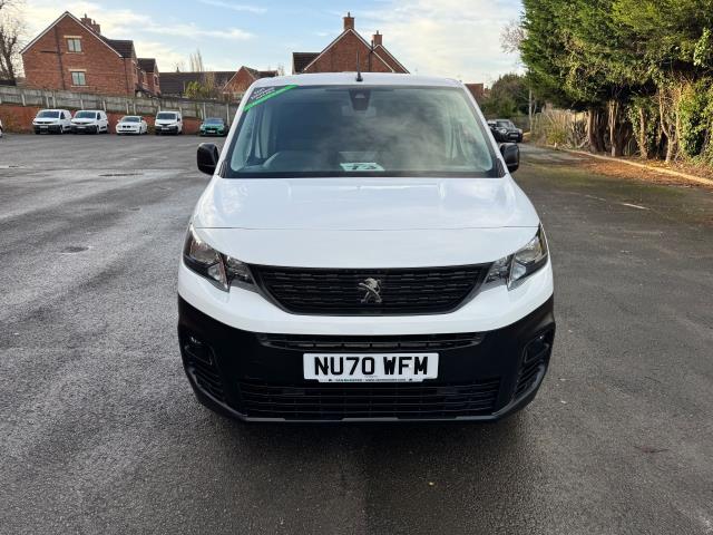 2020 Peugeot Partner L2 850 1.5 Bluehdi 100 Professional Crew Van EURO 6 (NU70WFM) Image 3