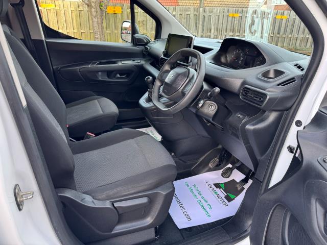 2020 Peugeot Partner L2 850 1.5 Bluehdi 100 Professional Crew Van EURO 6 (NU70WFM) Image 13