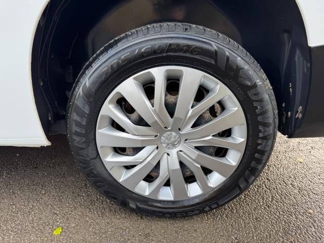 2020 Peugeot Partner L2 850 1.5 Bluehdi 100 Professional Crew Van EURO 6 (NU70WFM) Image 60
