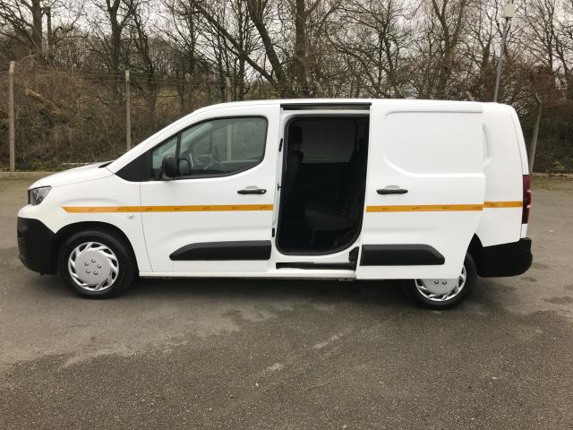 2020 Peugeot Partner 850 1.5 Bluehdi 100 Professional Crew Van (NU70WGG) Image 5