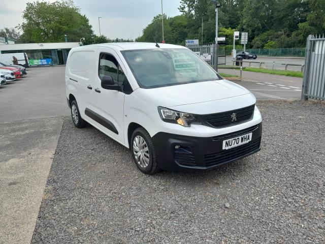 2020 Peugeot Partner 850 1.5 Bluehdi 100 Professional Crew Van (NU70WHA) Image 2