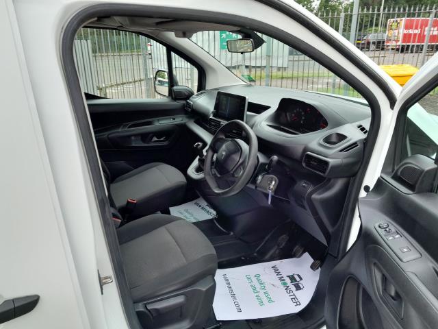 2020 Peugeot Partner 850 1.5 Bluehdi 100 Professional Crew Van (NU70WHA) Image 16