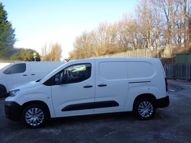 2020 Peugeot Partner 950 1.5 Bluehdi 100 Professional Van (NU70WUK) Image 4