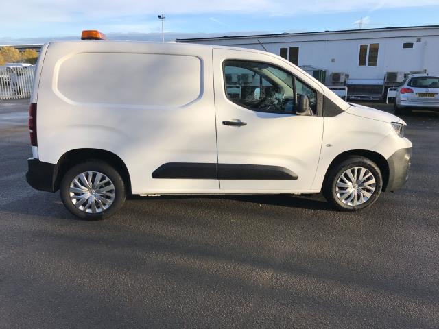 2020 Peugeot Partner 1000 1.5 Bluehdi 100 Professional Van (NU70XWM) Image 12