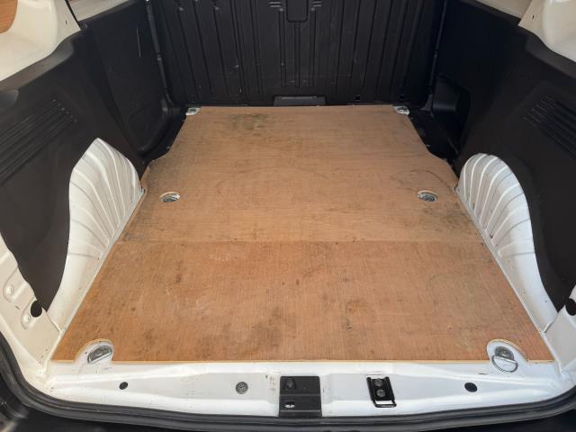 2020 Peugeot Partner 1000 1.5 Bluehdi 100 Professional Van (NU70XWM) Image 47