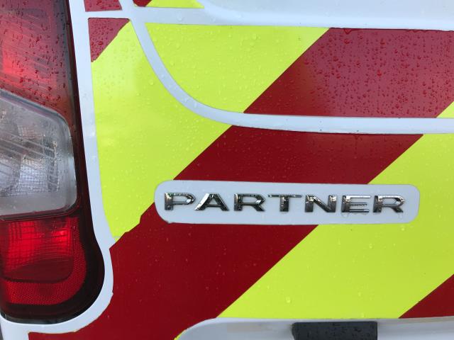 2020 Peugeot Partner 1000 1.5 Bluehdi 100 Professional Van (NU70XWM) Image 18