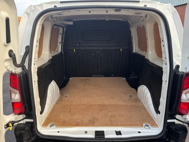2020 Peugeot Partner 1000 1.5 Bluehdi 100 Professional Van (NU70XWM) Image 43