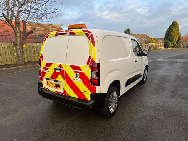 2020 Peugeot Partner 1000 1.5 Bluehdi 100 Professional Van (NU70XWM) Image 9