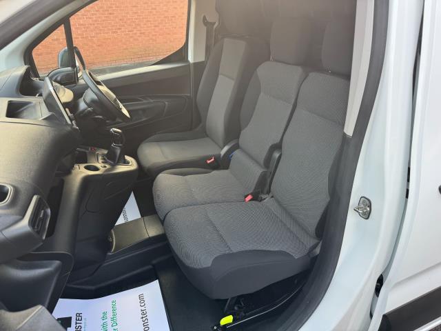 2020 Peugeot Partner 1000 1.5 Bluehdi 100 Professional Van (NU70XWM) Image 30