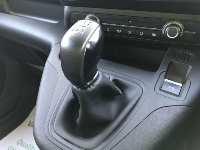 2020 Peugeot Partner 1000 1.5 Bluehdi 100 Professional Van (NU70XWM) Image 31