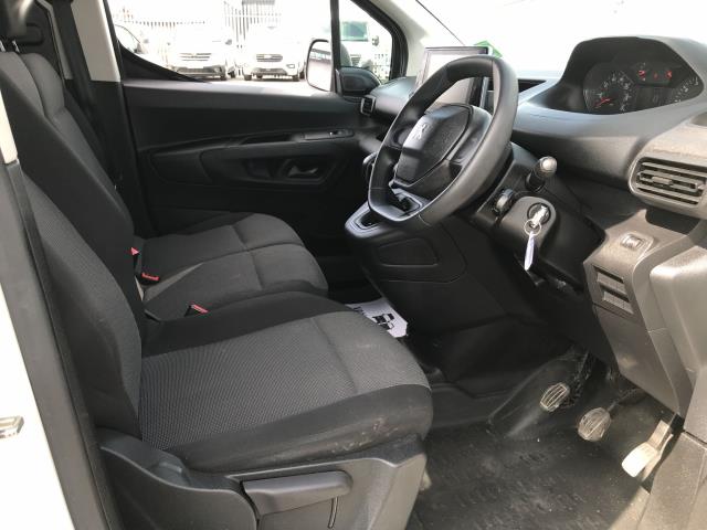 2021 Peugeot Partner 950 1.5 Bluehdi 100 Professional Van (NU70XZM) Image 21