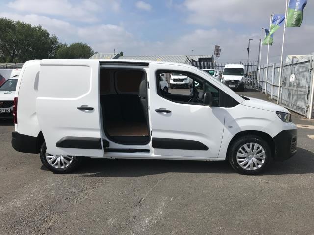 2021 Peugeot Partner 950 1.5 Bluehdi 100 Professional Van (NU70XZM) Image 8