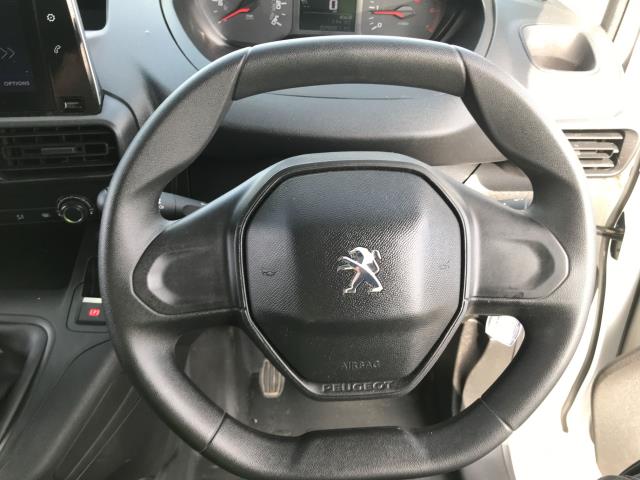 2021 Peugeot Partner 950 1.5 Bluehdi 100 Professional Van (NU70XZM) Image 17