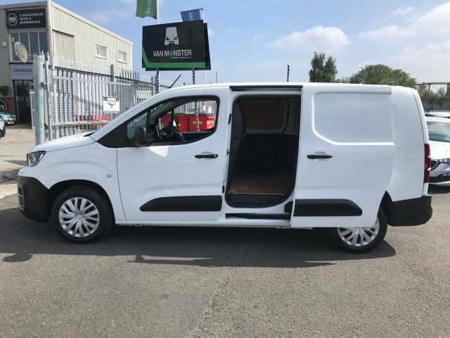 2021 Peugeot Partner 950 1.5 Bluehdi 100 Professional Van (NU70XZM) Image 10