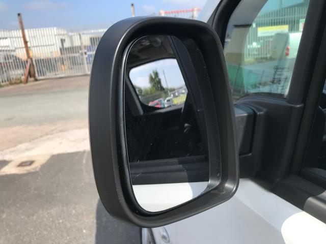 2021 Peugeot Partner 950 1.5 Bluehdi 100 Professional Van (NU70XZM) Image 38