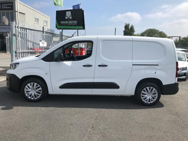 2021 Peugeot Partner 950 1.5 Bluehdi 100 Professional Van (NU70XZM) Image 9