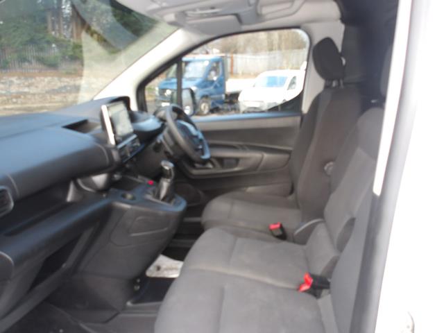 2020 Peugeot Partner 1000 1.5 Bluehdi 100 Professional Van (NU70XZT) Image 14