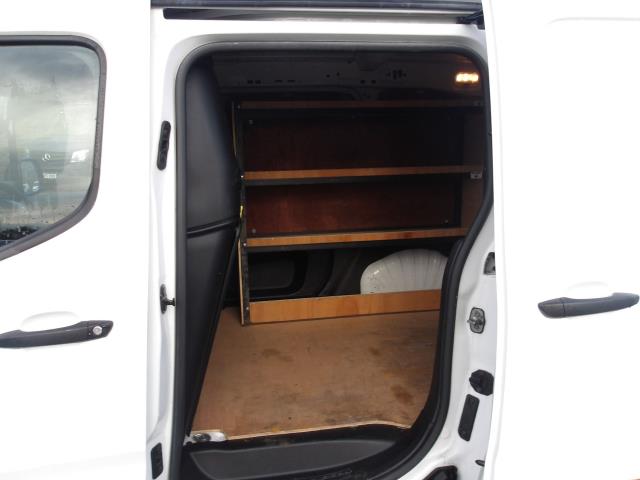 2020 Peugeot Partner 1000 1.5 Bluehdi 100 Professional Van (NU70XZT) Image 16