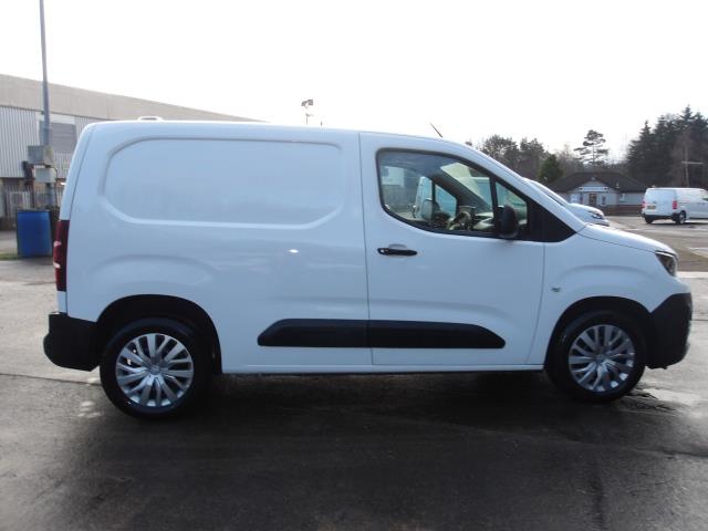 2020 Peugeot Partner 1000 1.5 Bluehdi 100 Professional Van (NU70XZT) Image 9