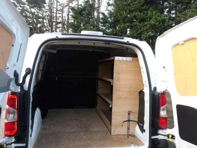 2020 Peugeot Partner 1000 1.5 Bluehdi 100 Professional Van (NU70XZT) Image 17