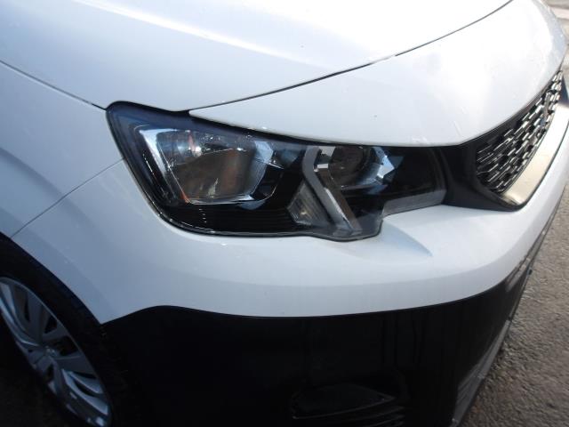 2020 Peugeot Partner 1000 1.5 Bluehdi 100 Professional Van (NU70XZT) Image 13