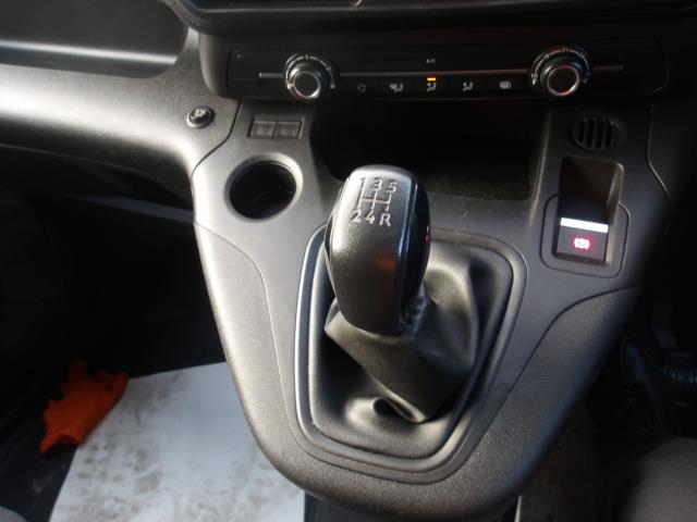 2020 Peugeot Partner 1000 1.5 Bluehdi 100 Professional Van (NU70XZT) Image 28