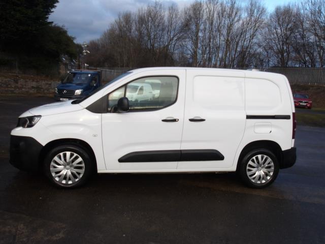 2020 Peugeot Partner 1000 1.5 Bluehdi 100 Professional Van (NU70XZT) Image 5