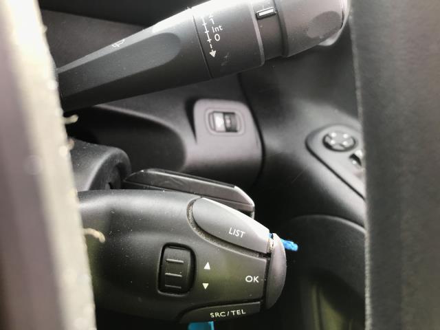 2020 Peugeot Partner L1 1000 1.5BLUE HDI 100PS PROFESSIONAL EURO 6 (NU70XZV) Image 36