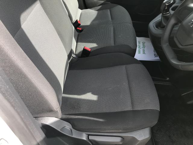 2020 Peugeot Partner L1 1000 1.5BLUE HDI 100PS PROFESSIONAL EURO 6 (NU70XZV) Image 13