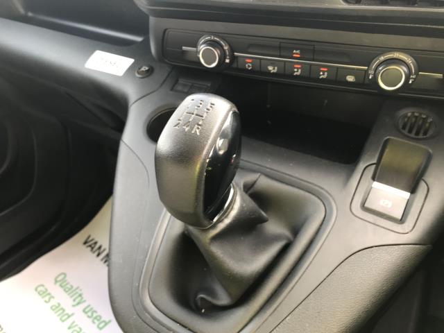 2020 Peugeot Partner L1 1000 1.5BLUE HDI 100PS PROFESSIONAL EURO 6 (NU70XZV) Image 16