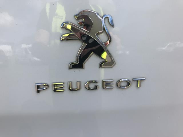 2020 Peugeot Expert 1000 1.5 Bluehdi 100 Professional Van (NU70ZFT) Image 20