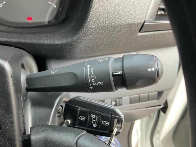 2021 Peugeot Expert 1200 1.5 Bluehdi 100 Professional Van (NU71EOM) Image 33