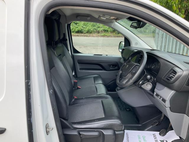 2021 Peugeot Expert 1200 1.5 Bluehdi 100 Professional Van (NU71EOM) Image 18