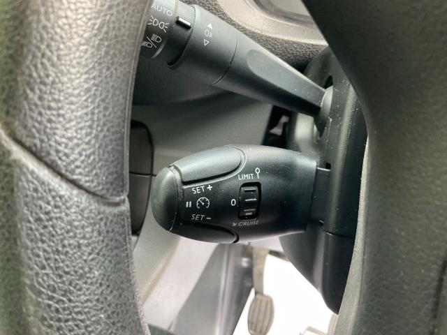 2021 Peugeot Expert 1200 1.5 Bluehdi 100 Professional Van (NU71EOM) Image 30