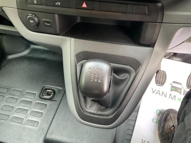2021 Peugeot Expert 1200 1.5 Bluehdi 100 Professional Van (NU71EOM) Image 28