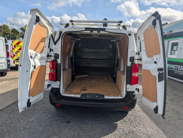 2021 Peugeot Expert 1000 1.5 Bluehdi 100 Professional Van (NU71EPO) Image 12